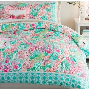 Lilly Pulitzer “Orchid Border” Twin XL Duvet with Standard Sham